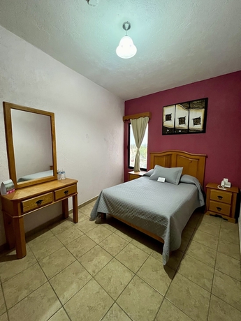 Imagen de la habitación del Hotel La Capilla Bernal. Foto 9