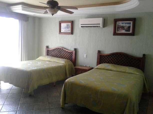 Imagen de la habitación del Hotel La Capilla, Ezequiel Montes. Foto 3