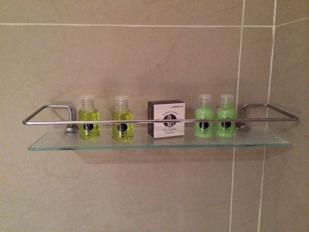 Imagen de la habitación del Hotel La Capilla. Foto 11