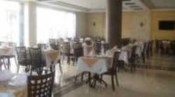 Imagen del bar/restaurante del Hotel La Capitale. Foto 2