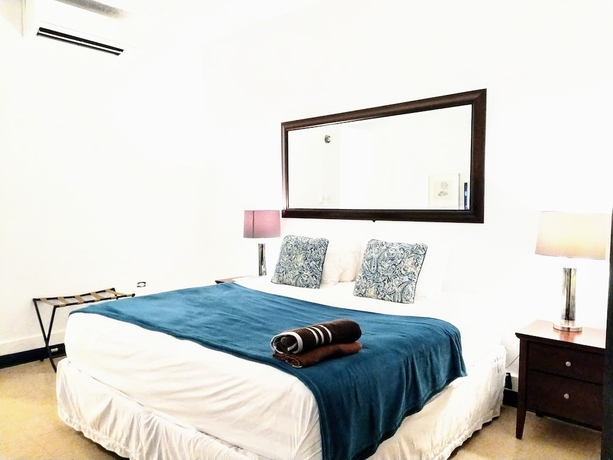 Imagen de la habitación del Hotel La Capitana Old San Juan. Foto 8