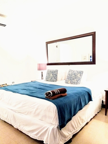 Imagen de la habitación del Hotel La Capitana Old San Juan. Foto 11