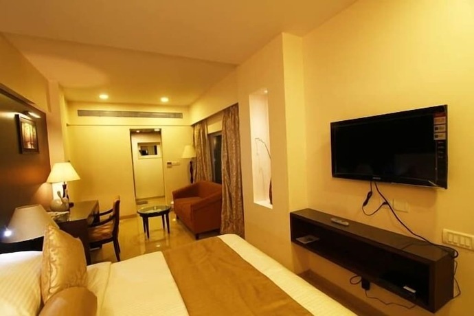 Imagen de la habitación del Hotel La Capitol. Foto 11