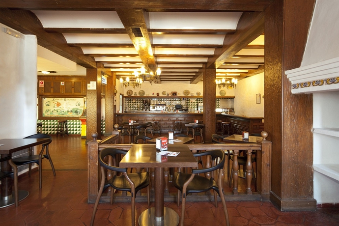 Imagen del bar/restaurante del Hotel La Carreta. Foto 3