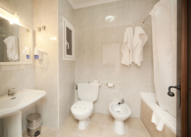 Imagen de la habitación del Hotel La Carreta. Foto 11