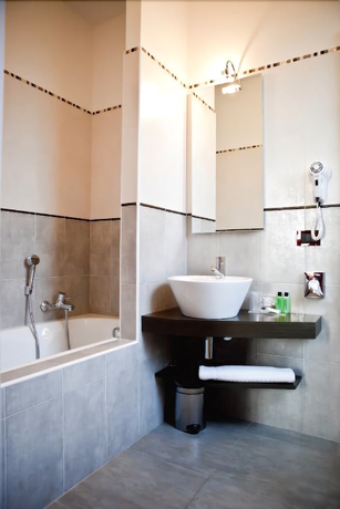 Imagen de la habitación del Hotel La Cartiera. Foto 12