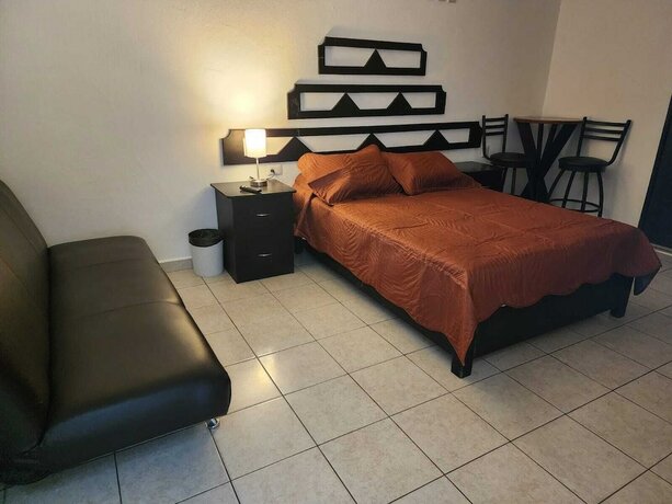 Imagen general del Hotel La Casa Blanca. Foto 1