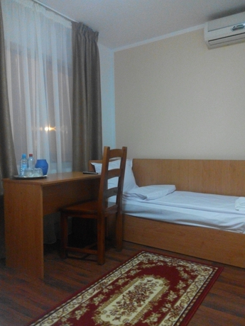 Imagen general del Hotel La Casa, Bucarest. Foto 2