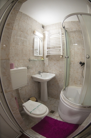 Imagen de la habitación del Hotel La Casa, Bucarest. Foto 8