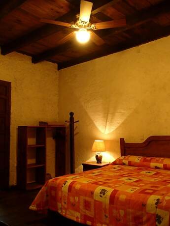 Imagen general del Hotel La Casa De Piedra By Rotamundos. Foto 9