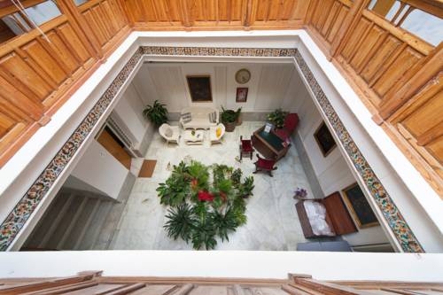 Imagen general del Hotel La Casa Del Conde De Gelves Apartments. Foto 2