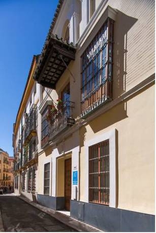 Imagen general del Hotel La Casa Del Conde De Gelves Apartments. Foto 16