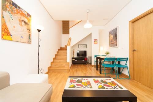 Imagen general del Hotel La Casa Del Conde De Gelves Apartments. Foto 8