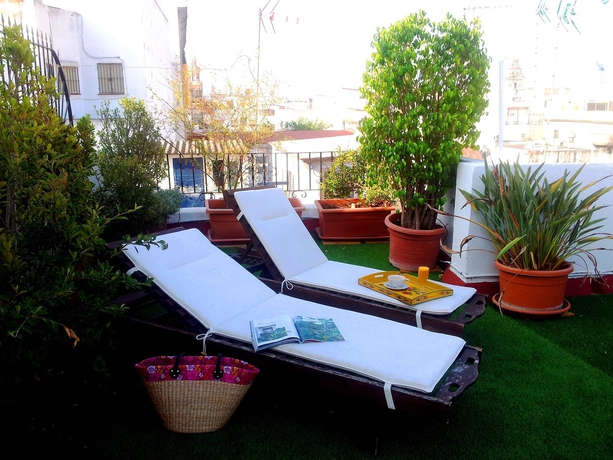 Imagen de los exteriores del Hotel La Casa Del Maestro. Foto 5