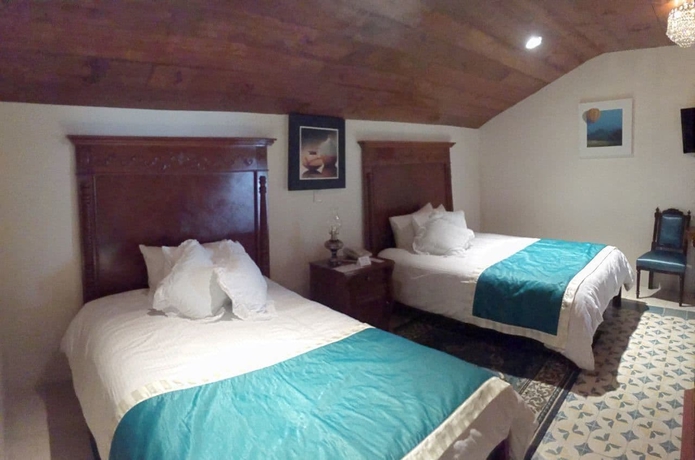 Imagen de la habitación del Hotel La Casa Del Marques De Comillas. Foto 3