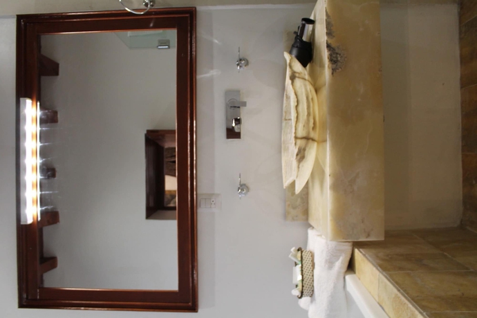 Imagen de la habitación del Hotel La Casa Del Marques De Comillas. Foto 4