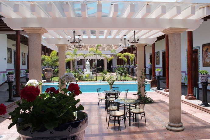 Imagen de los interiores del Hotel La Casa Del Marques De Comillas. Foto 17