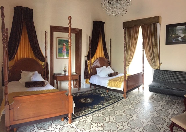 Imagen de la habitación del Hotel La Casa Del Marques De Comillas. Foto 10