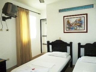 Imagen de la habitación del Hotel La Casa Del Turista. Foto 4