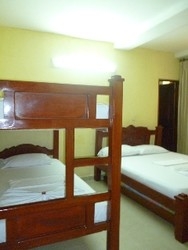 Imagen de la habitación del Hotel La Casa Del Turista. Foto 5