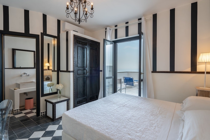 Imagen de la habitación del Hotel La Casa E Il Mare. Foto 4