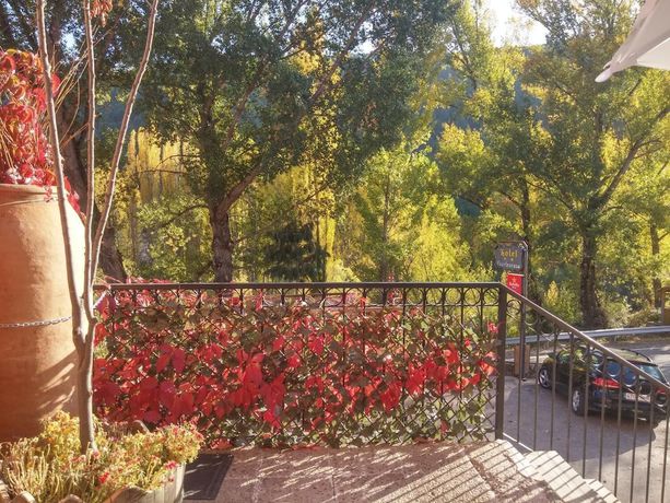 Imagen de la habitación del Hotel La Casa Grande Fuertescusa. Foto 17