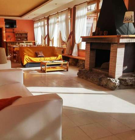 Imagen de los interiores del Hotel La Casa Grande Fuertescusa. Foto 20