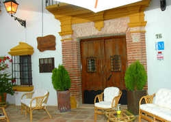 Imagen de los exteriores del Hotel La Casa Grande de Alpandeire. Foto 8