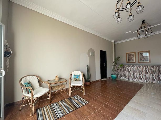 Imagen de los interiores del Hotel La Casa Guest House. Foto 17