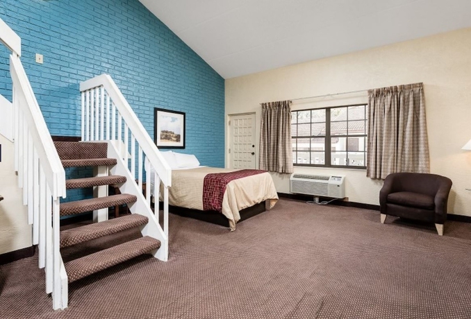 Imagen de la habitación del Hotel La Casa Inn & Suites. Foto 2