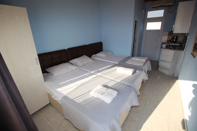 Imagen de la habitación del Hotel La Casa Pansiyon. Foto 10