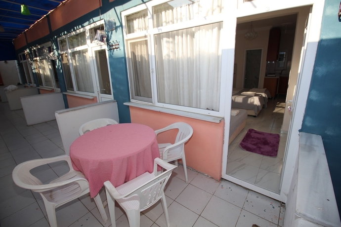 Imagen de la habitación del Hotel La Casa Pansiyon. Foto 14