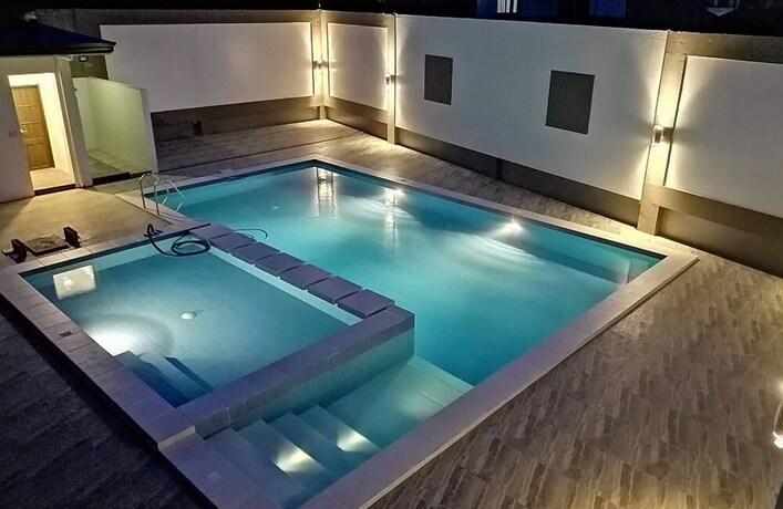 Imagen de la piscina del Hotel La Casa Ramirez. Foto 34