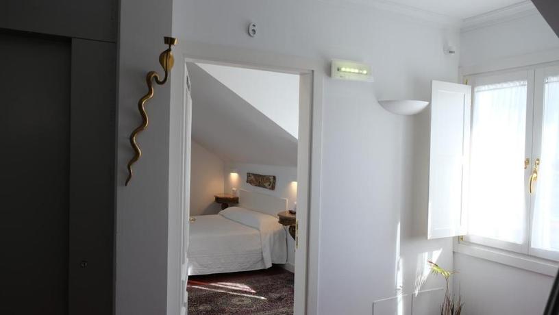 Imagen general del Hotel La Casa de Las Camelias. Foto 7