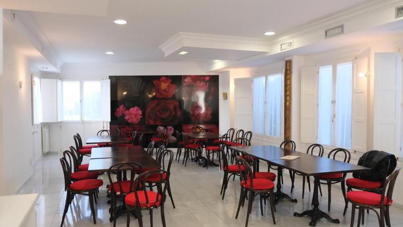 Imagen general del Hotel La Casa de Las Camelias. Foto 16