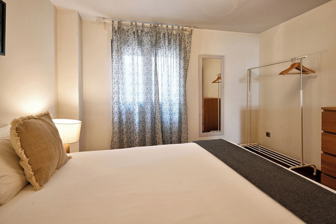Imagen de la habitación del Hotel La Casa de la Alameda. Foto 7