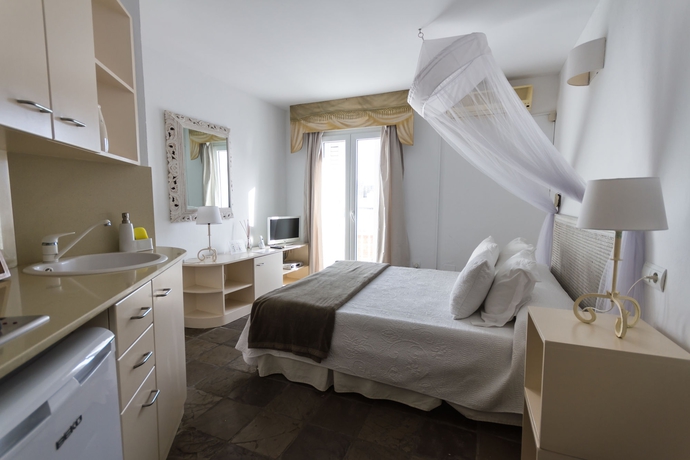 Imagen de la habitación del Hotel La Casa de la Favorita. Foto 6