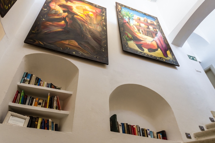 Imagen de los interiores del Hotel La Casa de la Favorita. Foto 15