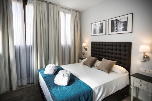 Imagen general del Hotel La Casa de la Trinidad Suites. Foto 4