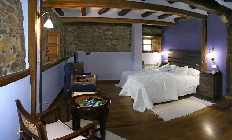Imagen de la habitación del Hotel La Casa de las Arcas. Foto 19
