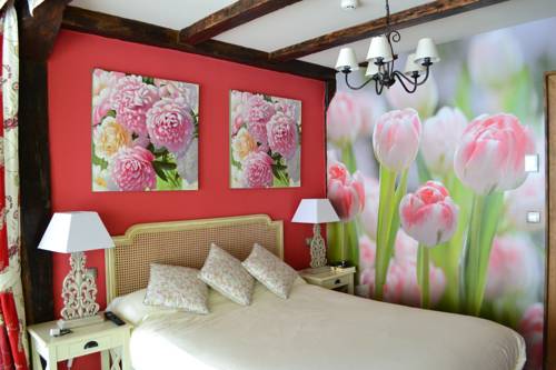 Imagen de la habitación del Hotel La Casa del Puente. Foto 3