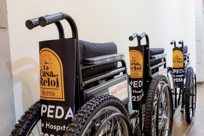 Imagen de los interiores del Hotel La Casa del Reloj - Zona de Hospitales. Foto 19