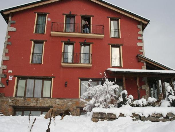 Imagen de los exteriores del Hotel La Casa del Rio. Foto 5