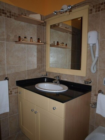 Imagen de la habitación del Hotel La Casarana Wellness Eco Resort. Foto 29