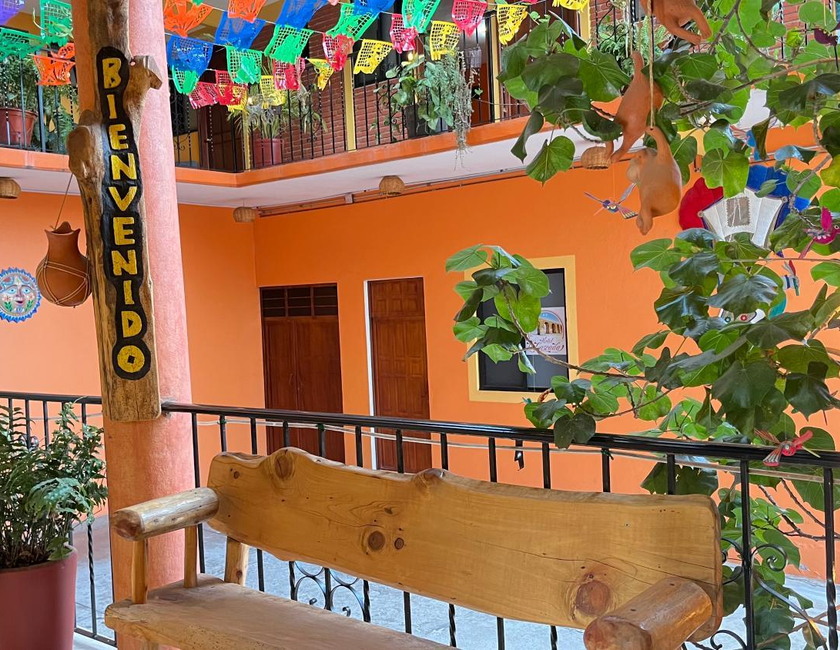 Imagen general del Hotel La Cascada, Oaxaca de Ju&aacute;rez. Foto 1