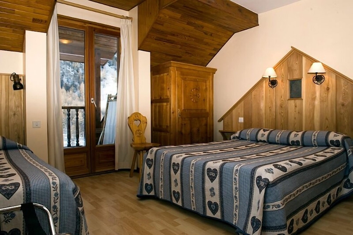 Imagen de la habitación del Hotel La Cascade. Foto 6