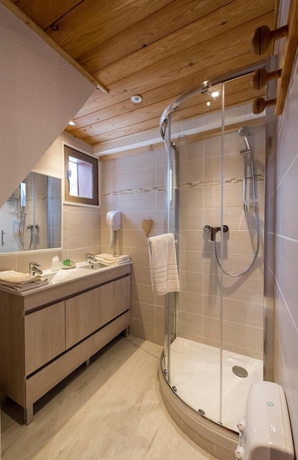 Imagen de la habitación del Hotel La Cascade. Foto 10