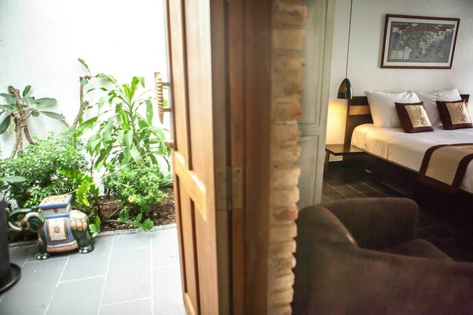 Imagen de la habitación del Hotel La Casita Saigon. Foto 19
