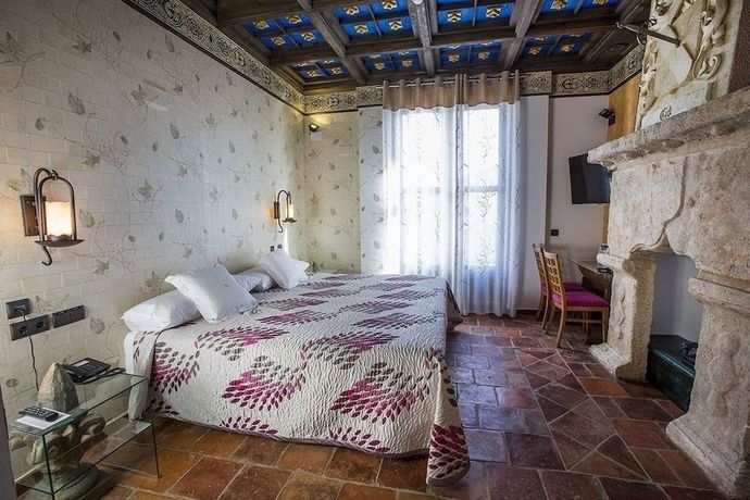 Imagen de la habitación del Hotel La Casona De La Vid. Foto 5