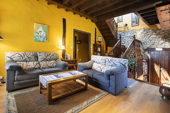 Imagen del bar/restaurante del Hotel La Casona De Tresgrandas. Foto 2